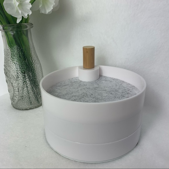 2 Bandits 3 Tiered Catchall Tray - Picture 5 of 6